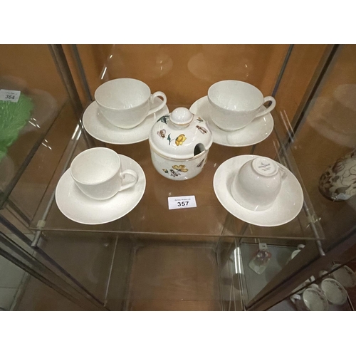 357 - FOUR VILLEROY AND BOCH CUPS AND SAUCERS AND A HONEY POT OF THE SAME