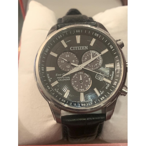 690 - A BOXED CITIZEN CHRONOGRAPH WRIST WATCH IN WORKING ORDER