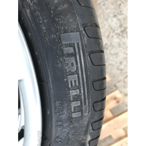 1623 - A SET OF FOUR BMW RIMS WITH 255/40 R18 TYRES