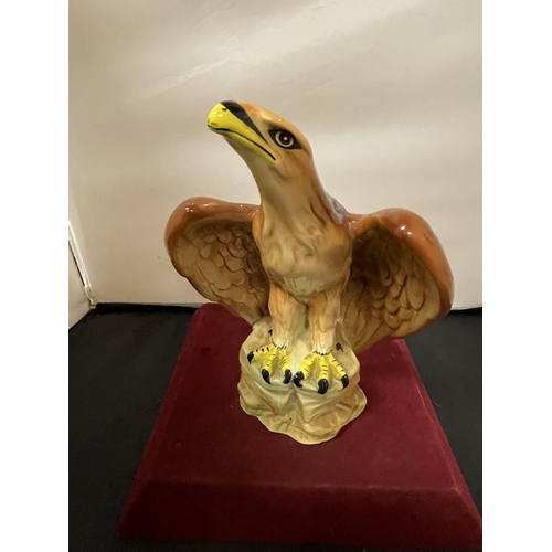 362 - A CERAMIC EAGLE ORNAMENT (A/F)