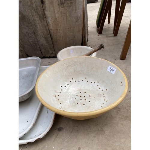 1251 - A COLLECTION OF VINTAGE ITEMS TO INCLUDE ENAMEL TRAYS, MIXING BOWL AND LARGE PLANTER ETC