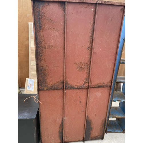 1259 - A VINTAGE RED METAL 18 PIGEON HOLE STORAGE CABINET (H:184CM W:92CM)