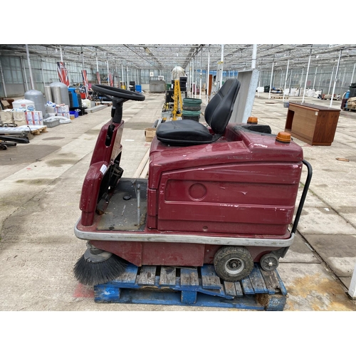 7 - A MINUTEMAN POWERBOSS  SWEEPER  NO VAT