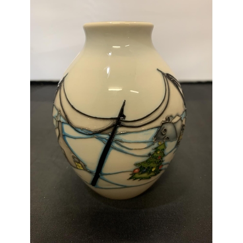 726 - A MOORCROFT HOME FOR CHRISTMAS VASE 5 INCHES HIGH