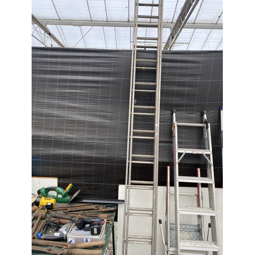 1324 - A SET OF LARGE EXTENDING LADDERS