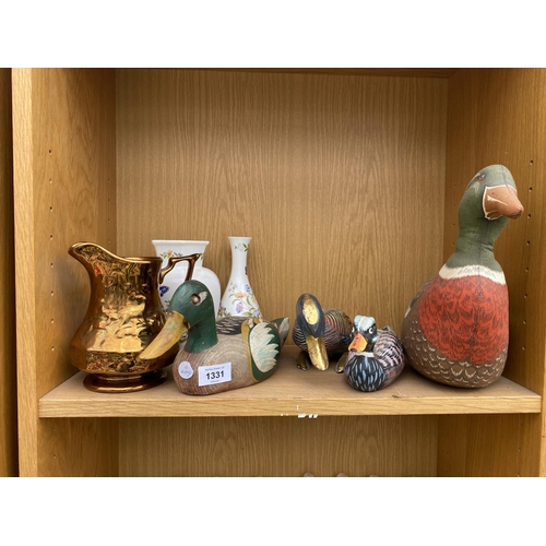 1331 - AN ASSORTMENT OF ORNAMENTS TO INCLUDE A WADE JUG, THREE PIECES OF AYNSLEY WARE AND WOODEN DUCKS ETC