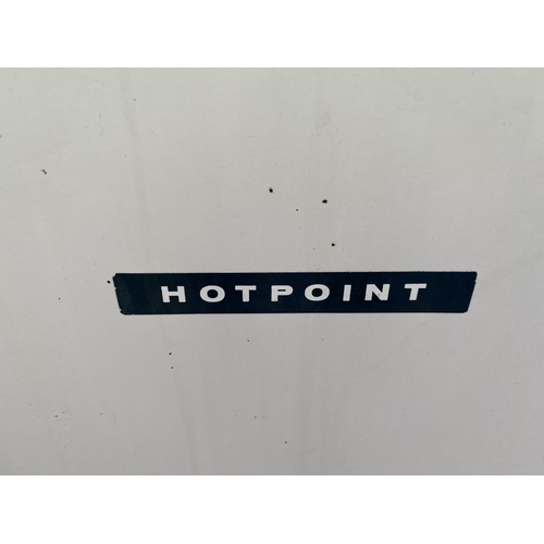 1413 - A VINTAGE HOTPOINT RETRO SPIN DRYER