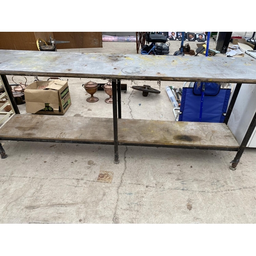 1414 - A LARGE METAL WORK BENCH WITH WOODEN SHELF UNDERNEATH