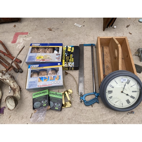 1454 - AN ASSORTMENT OF ITEMS TO INCLUDE A WALL CLOCK, POWER CRAFT JOINERS SETS AND HOLE SAW BITS ETC