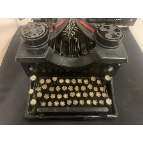 11 - A VERY EARLY VERSION OF A 'ROYAL' MANUAL TYPEWRITER