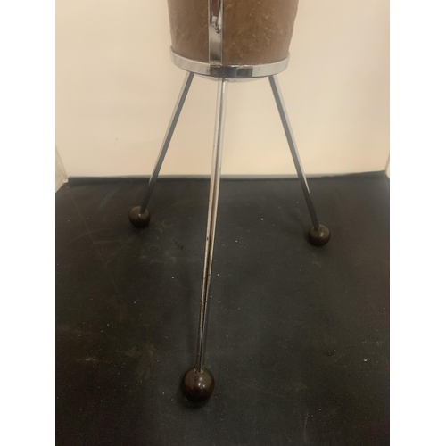 16 - A RETRO 'IANTHE' CHROME FREE STANDING ASH TRAY ON TRIPOD LEGS