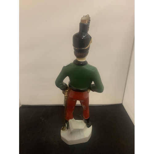 34A - AN IRISH MIST SOLDIER FIGURINE DECANTER