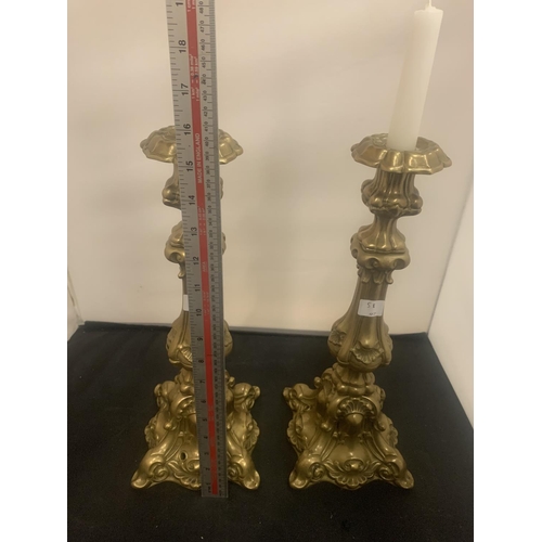 5 - A PAIR OF LARGE CANDLESTICKS HEIGHT: 40CM