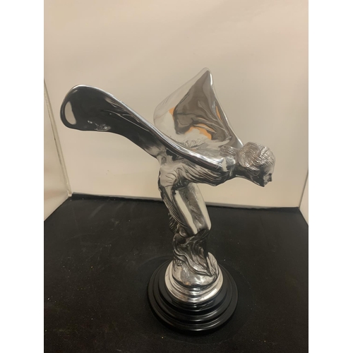 53 - A CHROME 'SPIRIT OF ECSTACY' ON A MARBLE BASE H:35CM