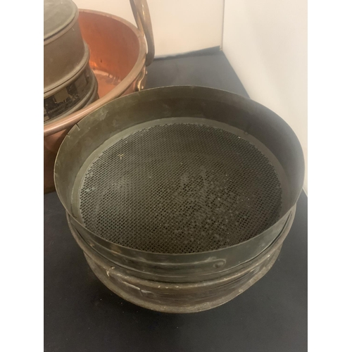 9 - A LARGE COPPER BOWL (D:37CM) AND A VINTAGE BRASS STACK OF RIDSDALE AND CO LTD SAND TESTING SIEVES