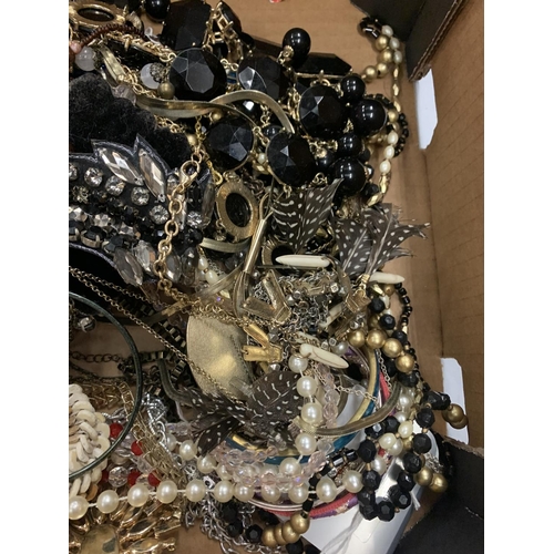 177 - A BOX OF MIXED COSTUME JEWELLERY TO INCLUDE NECKLACES, BANGLES ETC