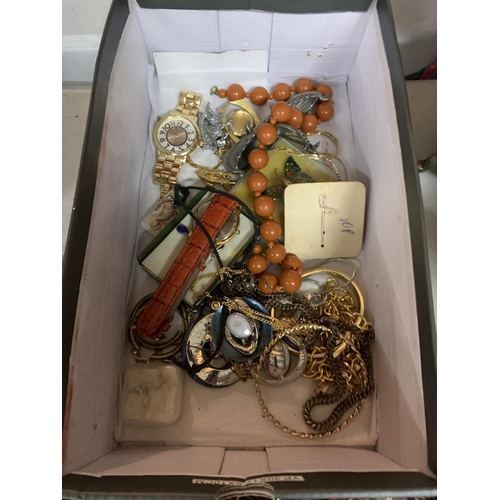 300 - VARIOUS ITEMS OF COSTUME JEWELLERY TO INCLUDE SOME BOXED