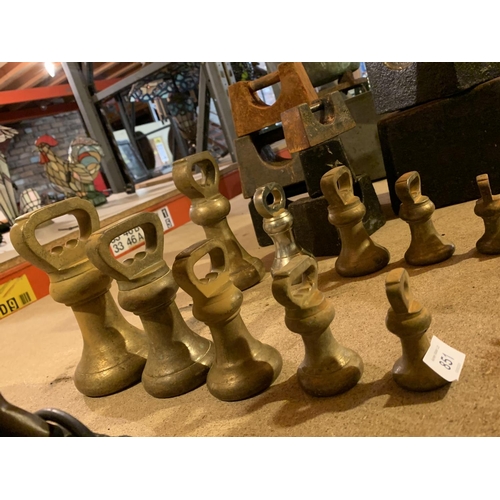 851 - FIVE VINTAGE VARIOUS SIZED BRASS WEIGHTS