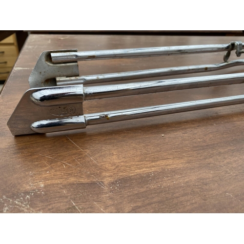 1201A - A RARE SET OF TWO BREV. FIAR G CESARI CHROME LAMBRETTA DUAL SIDE PANEL BARS - TO FIT A SERIES 3 ONWA... 