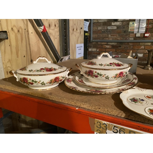 810 - A COLLECTION OF OLD COUNTRY ROSES STYLE DINNER WARE AND AN OLD COUNTRY ROSES MEAT PLATTER