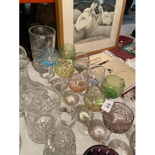 818 - A LARGE QUANTITY OF GLASSWARE TO INCLUDE COLOURED GLASSES, VINTAGE LIGHT SHADE, BOWL, DISHES ETC