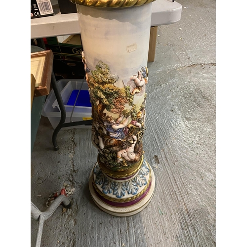 841 - A VERY DECORATIVE JARDINERE STAND/PILLAR WITH CHERUB DESIGN