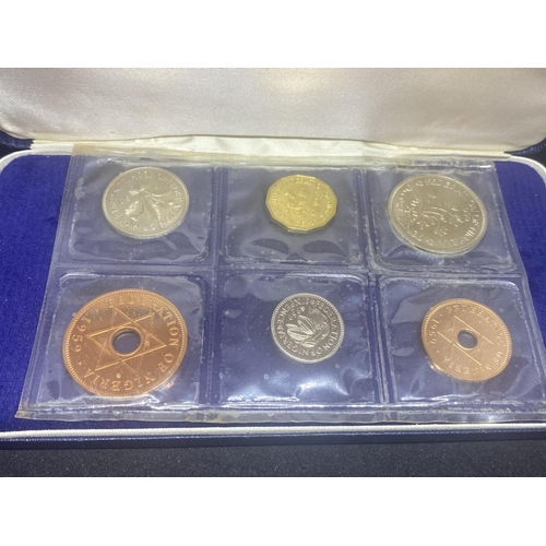 307 - A NIGERIA 1959 , 6 COIN PROOF SET , FIRST COINAGE ISSUE , HOUSED IN ORIGINAL BLUE CASE