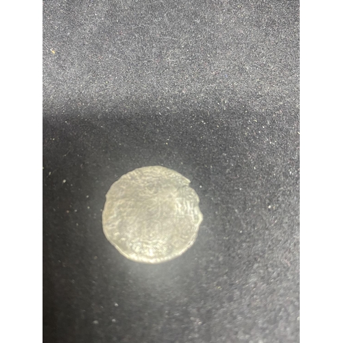 331 - A WILLIAM III 1969/7 SIXPENCE