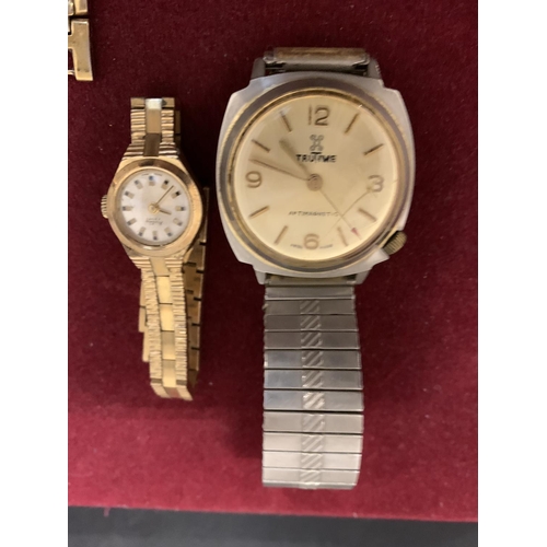 599 - FOUR METAL STRAPPED GENTLEMEN'S WATCHES AND TWO GOLD LADIES WRISTWATCHES