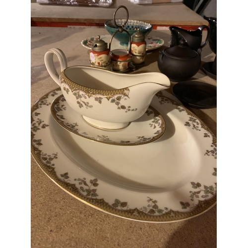 893 - AN ASSORTMENT OF TABLEWARE TO INCLUDE ROYAL ALBERT, ROYAL DOULTON AND WEDGWOOD