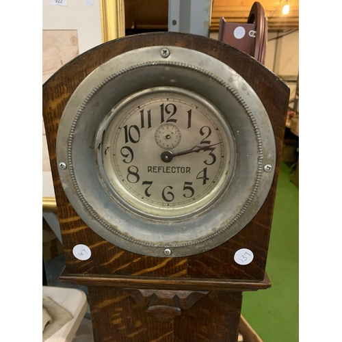 921 - A WOODEN 'REFLECTOR' GRANDMOTHER CLOCK H:133CM