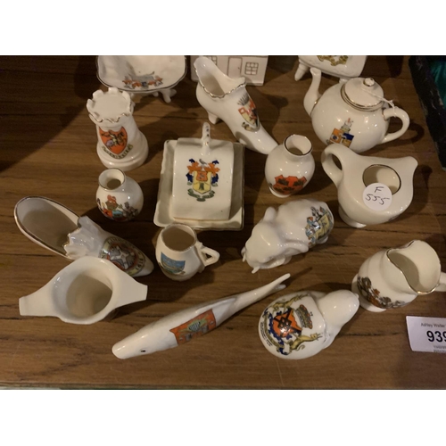 939 - A SELECTION OF CREST WARE