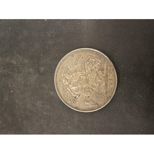 389 - UK QUEEN VICTORIA , JUBILEE SILVER CROWN , 1887 . GOOD CONDITION WITH VERY LITTLE WEAR IF ANY