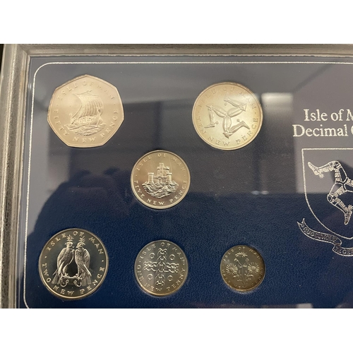 464 - ISLE OF MAN 1975 STERLING SILVER DECIMAL COIN SET . PRISTINE WITH COA