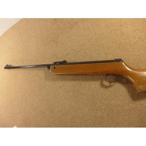 325 - A B.S.A. METEOR .22 CALIBRE AIR RIFLE