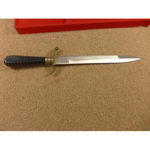 362 - A REPLICA BOXED NAZI NAVAL DRESS DAGGER, 26CM BLADE AND A BOXED DAGGER, 24.5CM BLADE (2)