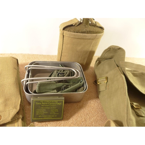 394 - A COLLECTION OF BRITISH WORLD WAR II AND LATER WEBBING TO INCLUDE WATER BOTTLE, MESS TINS ETC