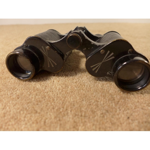 399 - A PAIR OF WORLD WAR ONE PERIOD BINOCULARS