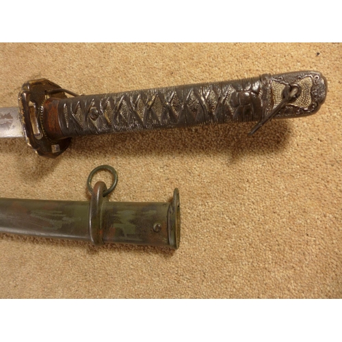 416 - A 20TH CENTURY JAPANESE SWORD, PAINTED MOULDED GRIP,70CM BLADE, METAL SCABBARD, VARNISHED