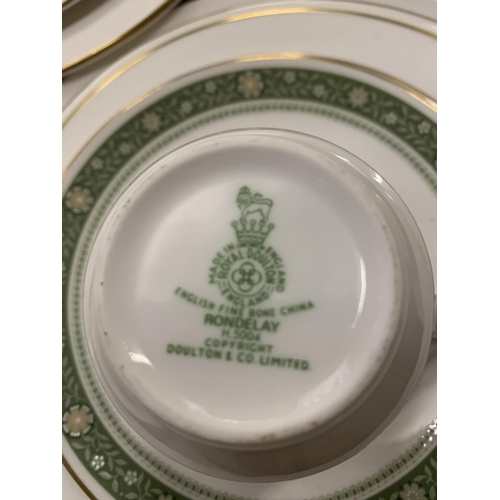 94 - A LARGE COLLECTION OF ROYAL DOULTON DINNER WARE IN THE 'RONDELAY' DESIGN (APPROX. 120 PIECES)