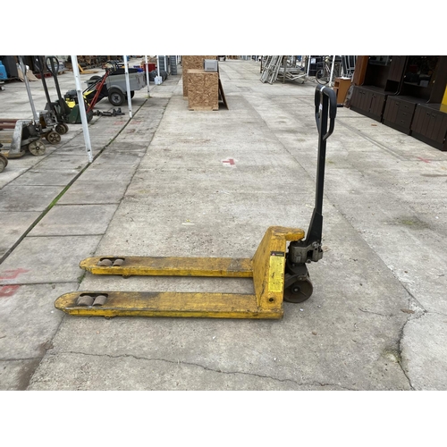 143 - A PALLET TRUCK - NO VAT