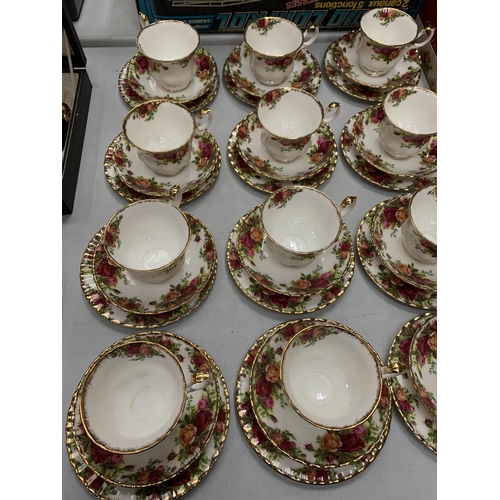 118 - A 44 PIECE COLLECTION OF ROYAL DOULTON 'OLD COUNTRY ROSES' TO INCLUDE TWELVE TRIOS A TEAPOT AND SUGA... 