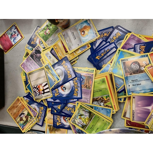 175 - A COLLECTION OF POKEMON CARDS