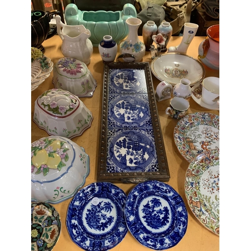 247 - A LARGE COLLECTION OF  ASSORTED CERAMICS AND GLASS WARE TO INCLUDE CABINET PLATES, TILED SERVING TRA... 