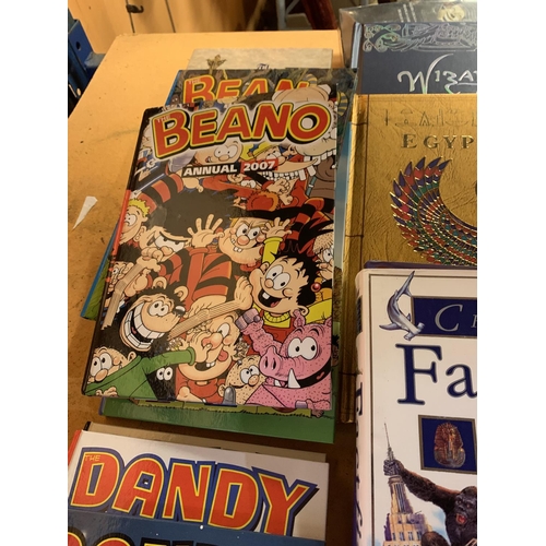 248 - A COLLECTION OF ASSORTED BOOKS AND ANNUALS TO INCLUDE BEANO AND DANDY