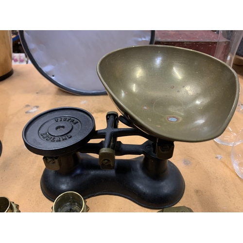 253 - A SET OF VICTORY KITCHEN SCALES AND SET OF BRASS WEIGHTS ON STAND AND A PAIR OF UNUSUAL BRASS DRAGON... 