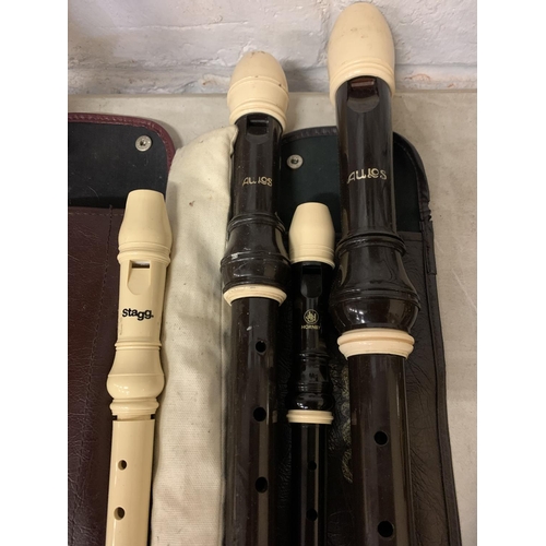 261 - A COLLECTION OF RECORDERS TO INCLUDE TENOR