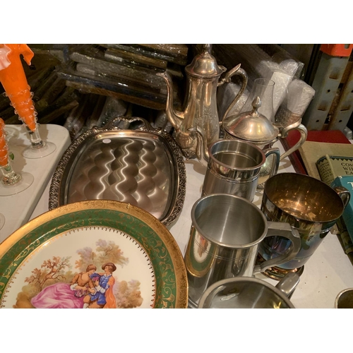 818 - AN ASSORTMENT OF SILVER PLATE ITEMS TO INCLUDE A TEAPOT AND COFFEE POT AND SOME COMMEMORATIVE CERAMI... 