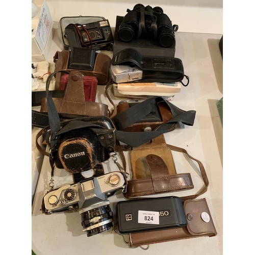 824 - A SELECTION OF VINTAGE CAMERAS AND A PAIR OF BINOCULARS