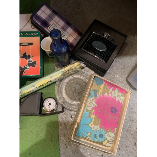 829 - A SELECTION OF MISCELLANEOUS ITEMS